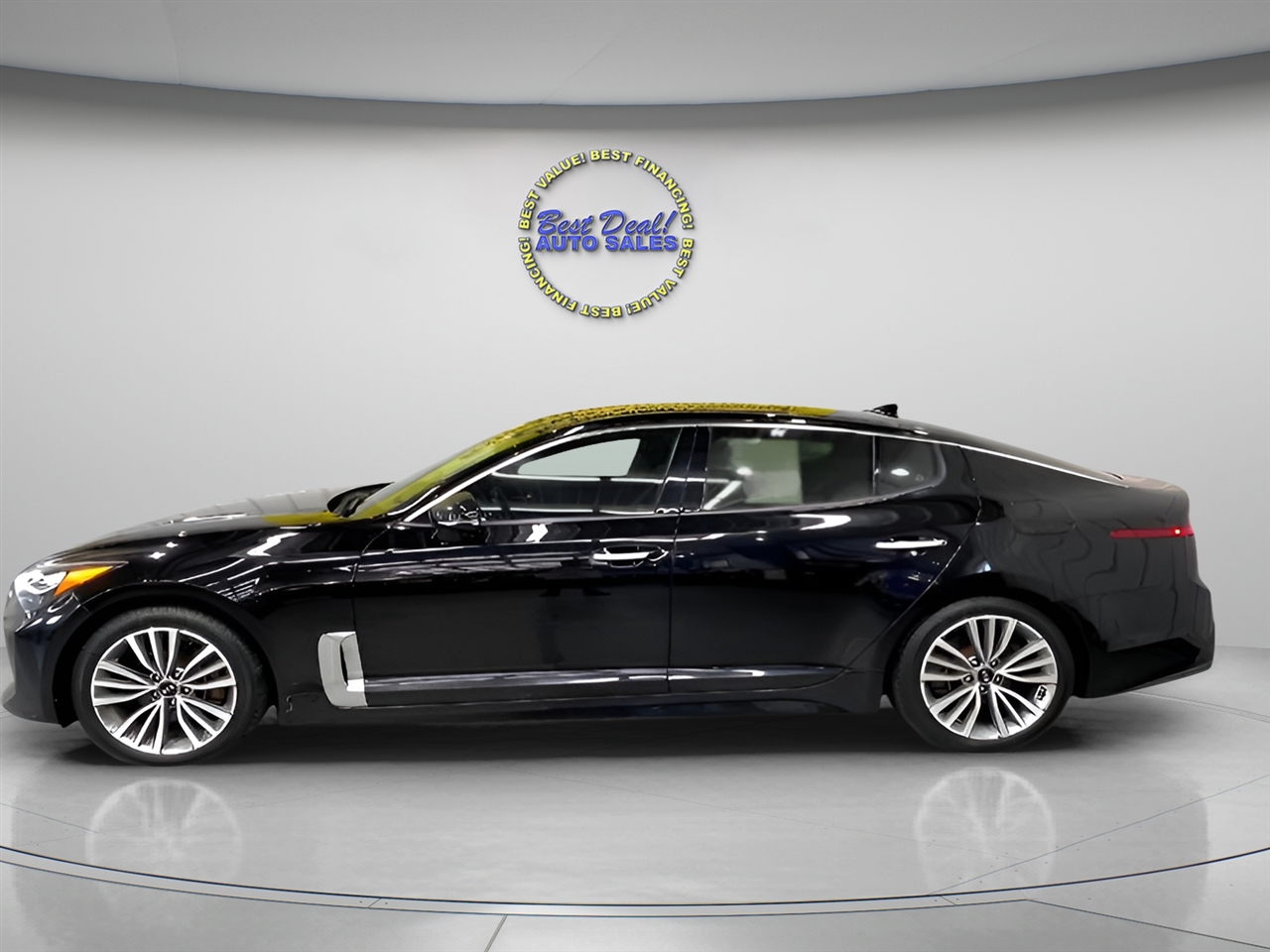 2019 Kia Stinger photo 4