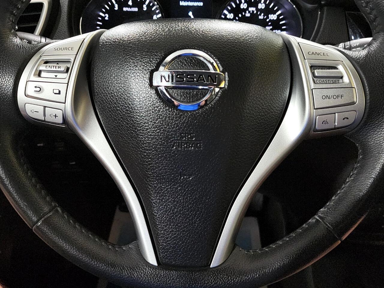 2016 Nissan Rogue SL AWD photo 16