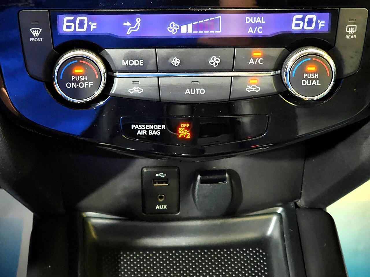 2016 Nissan Rogue SL AWD photo 24