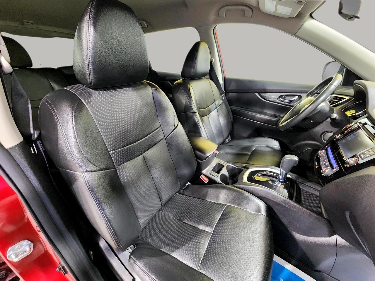 2016 Nissan Rogue SL AWD photo 26
