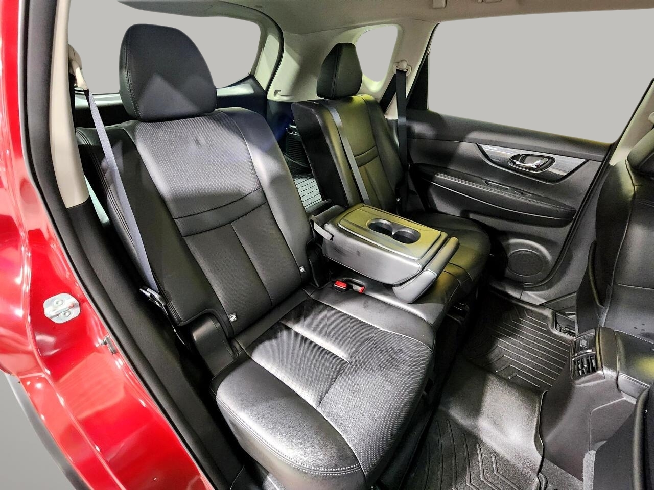 2016 Nissan Rogue SL AWD photo 31