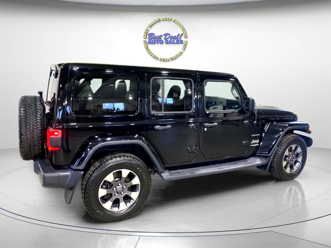 2018 Jeep Wrangler Unlimited Sahara photo 21