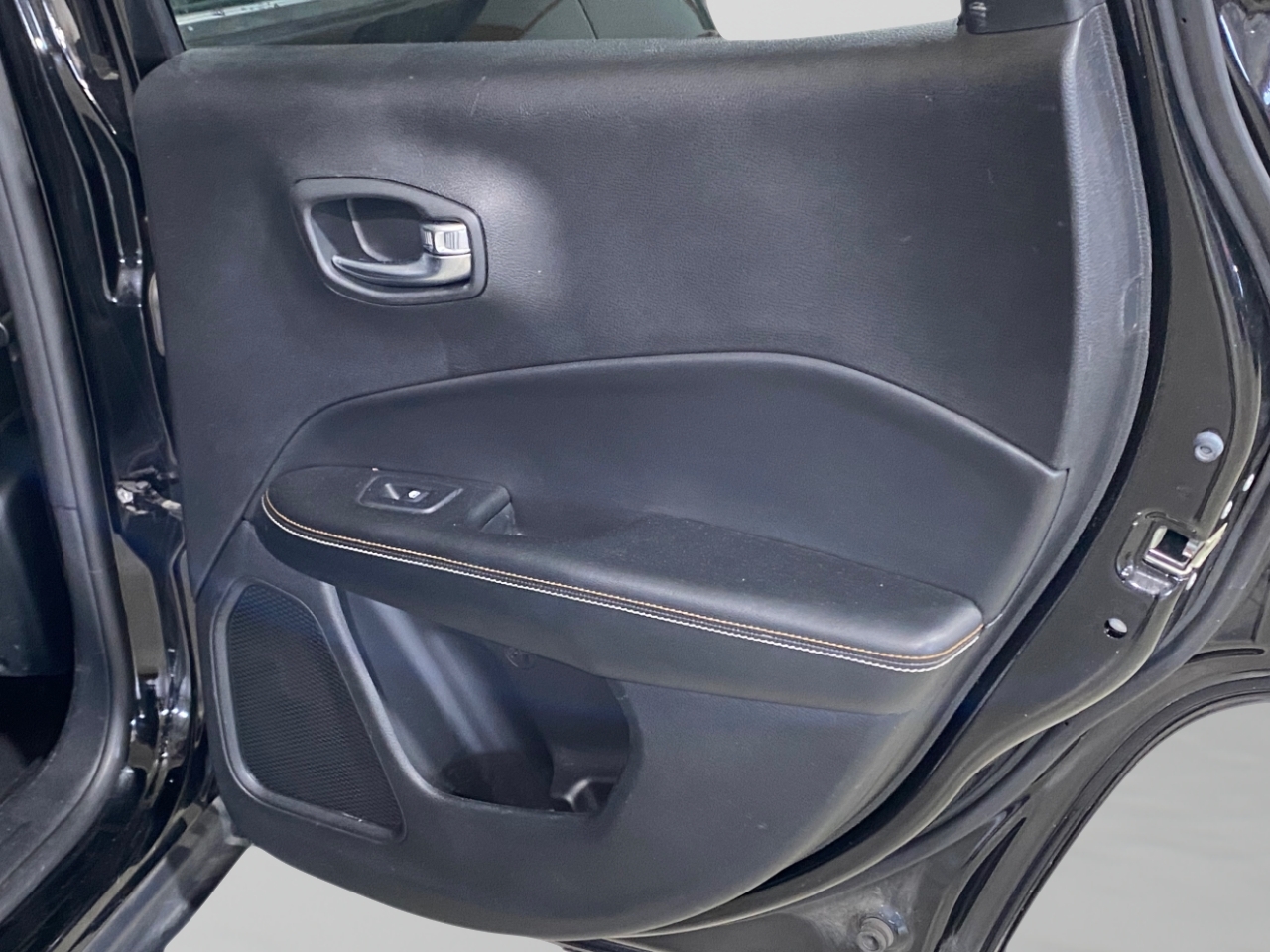 2018 Jeep Compass Latitude photo 24