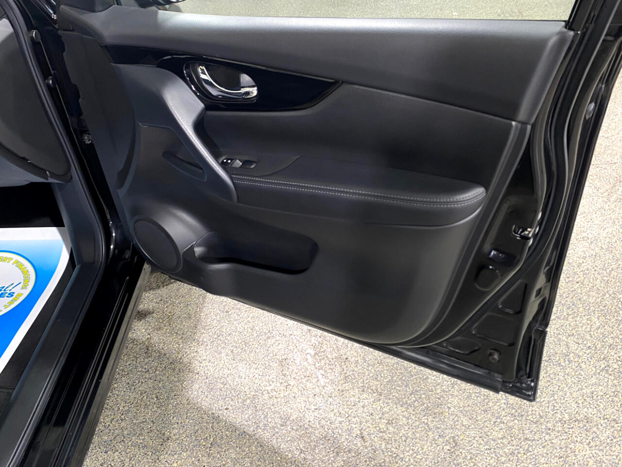 2020 Nissan Rogue Sport SV photo 24