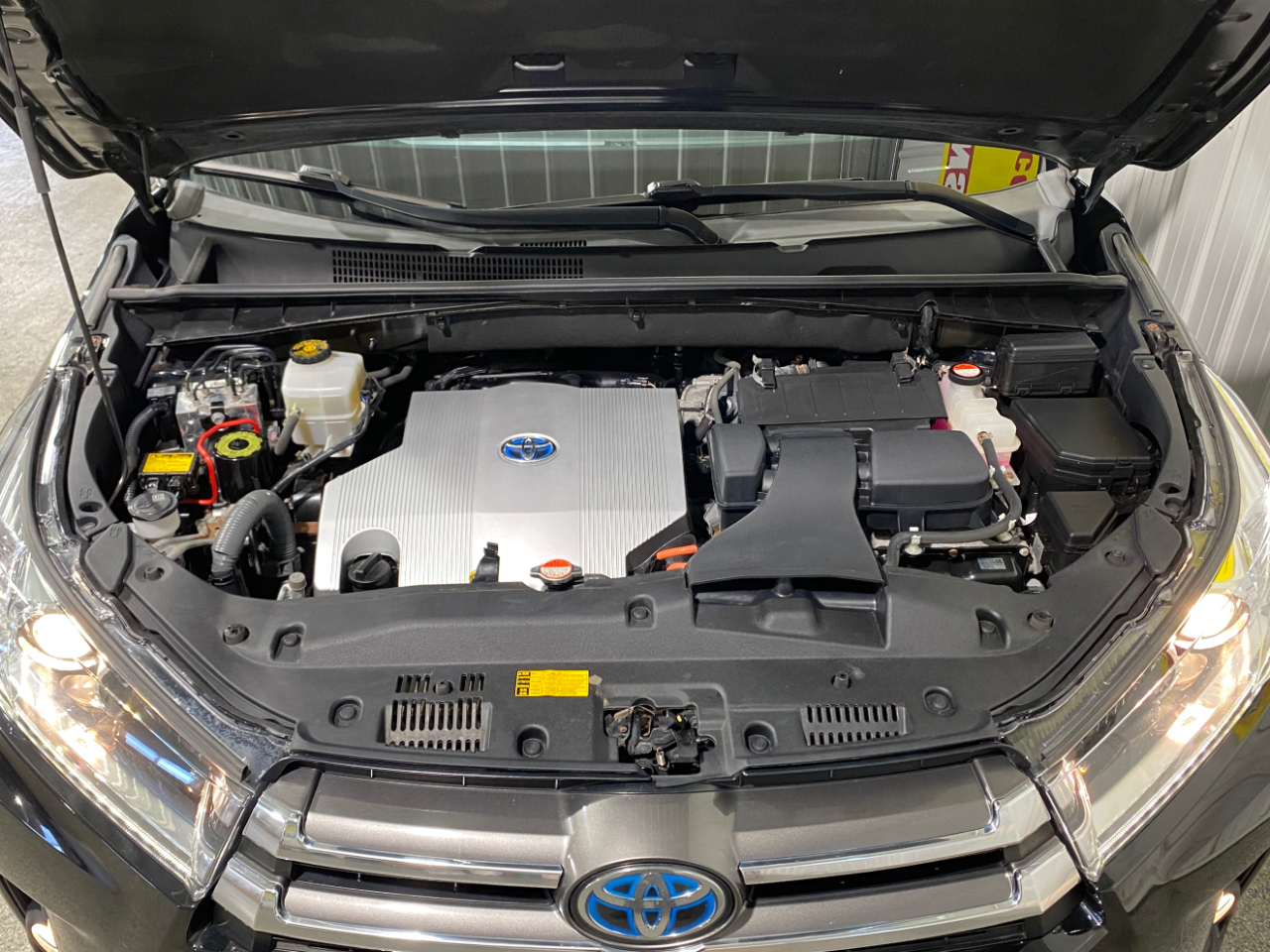 2017 Toyota Highlander Hybrid Limited Platinum photo 21