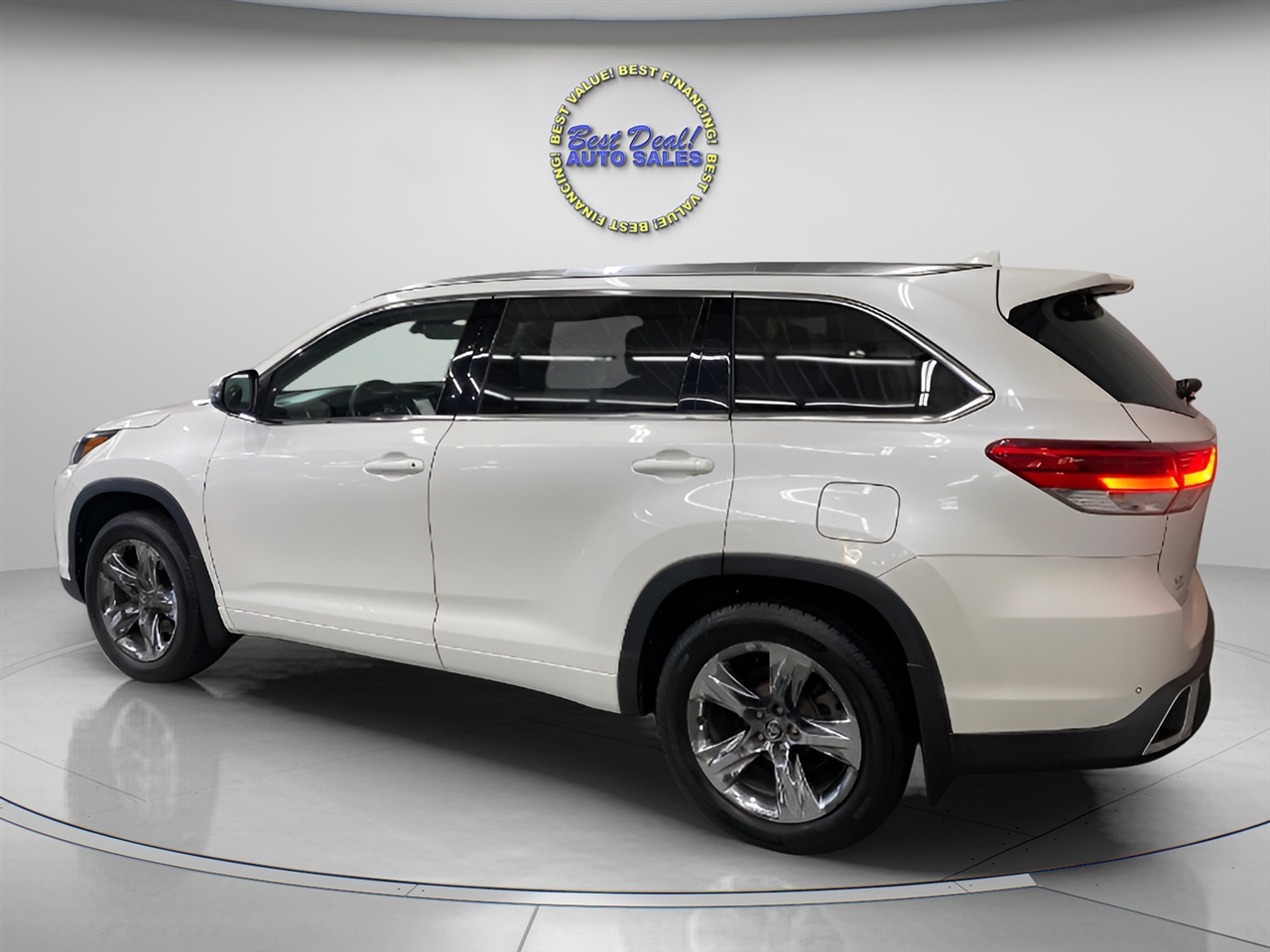 2019 Toyota Highlander Limited photo 3