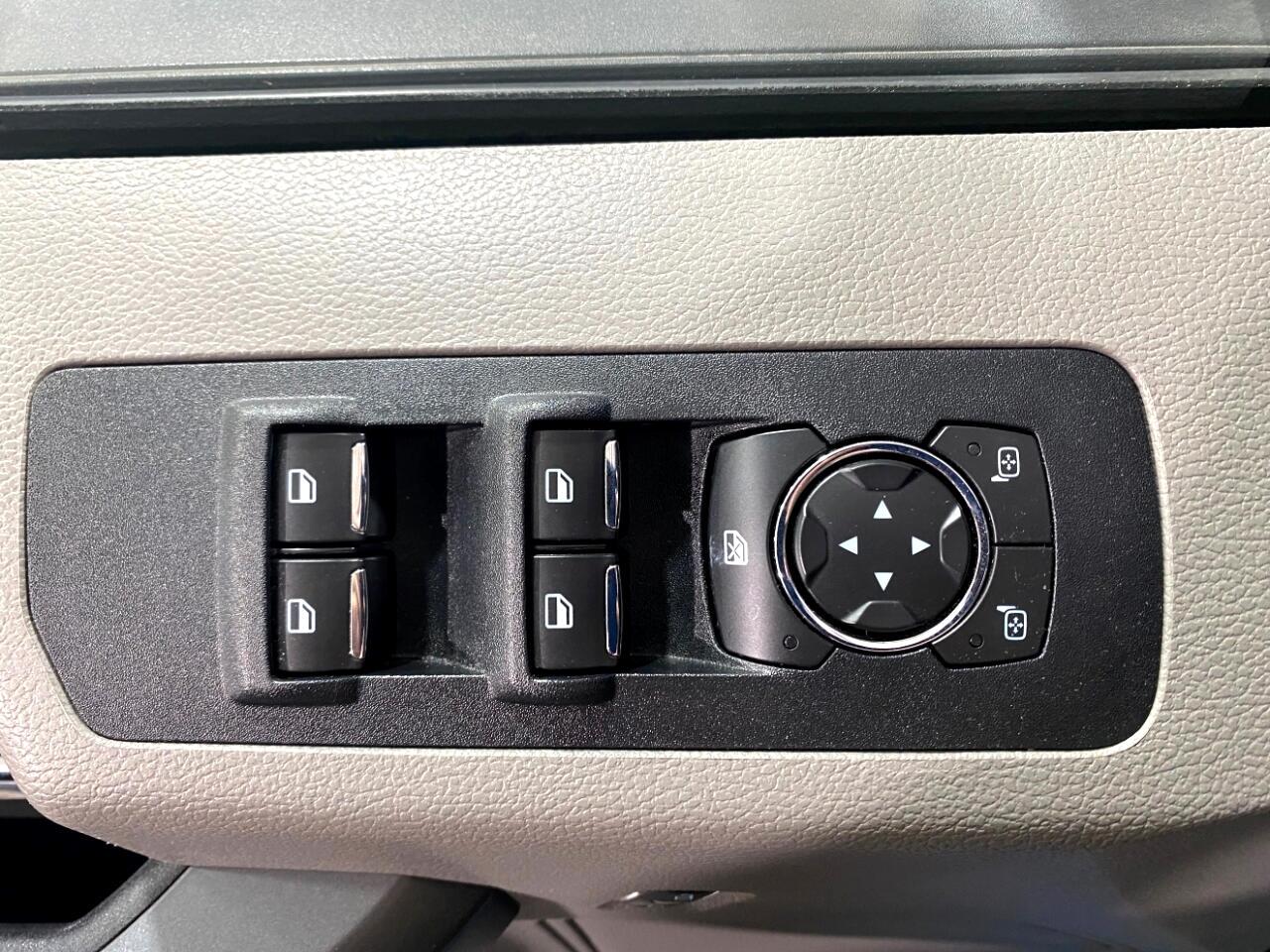 Ford F-150 XLT SuperCrew 5.5-ft. Bed 4WD 2018 Ford F-150 XLT SuperCrew 5.5-ft. Bed 4WD 2018