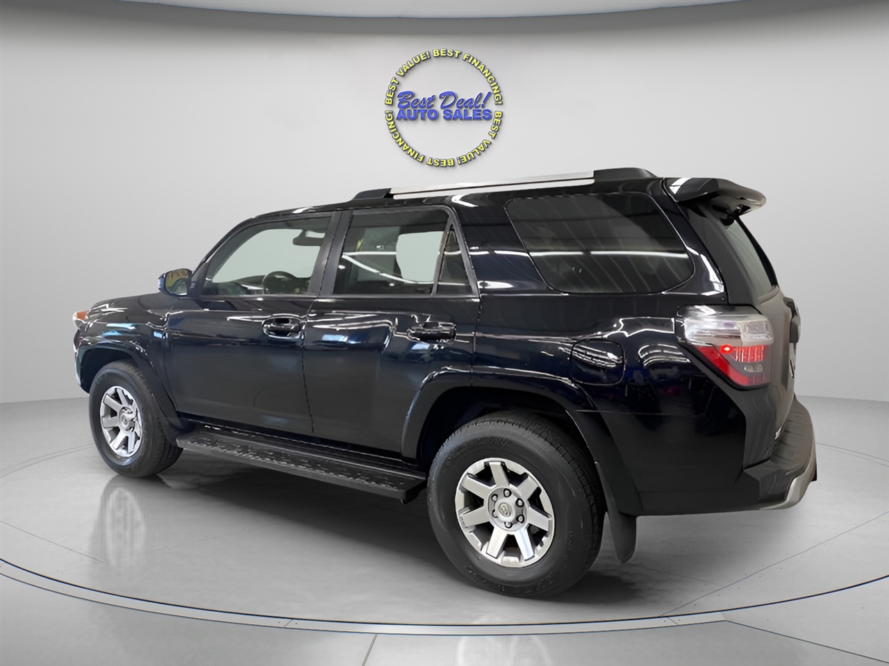 2016 Toyota 4Runner Trail 4WD photo 2