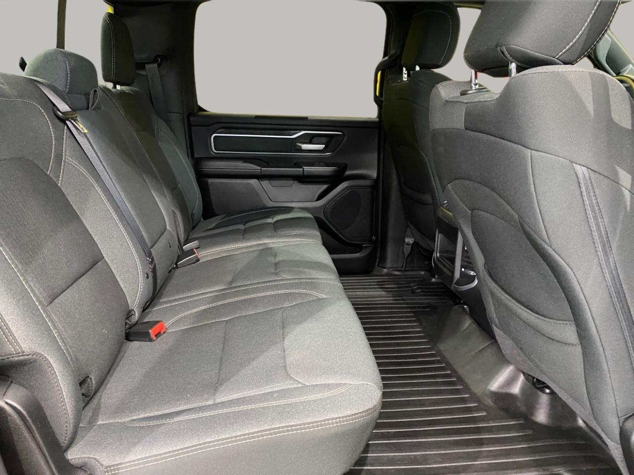 RAM 1500 Big Horn Crew Cab SWB 4WD 2020