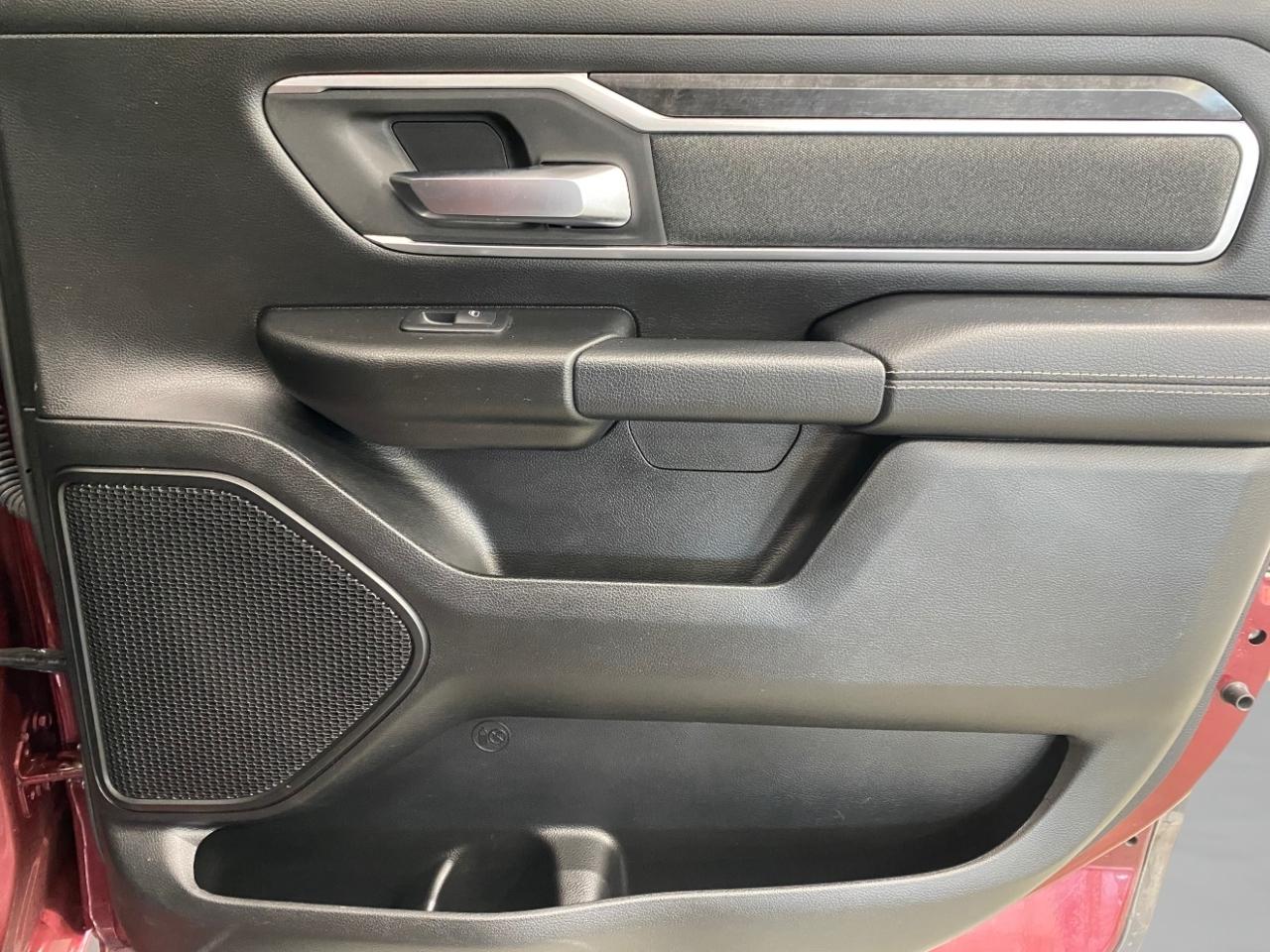 RAM 1500 Big Horn Crew Cab SWB 4WD 2020