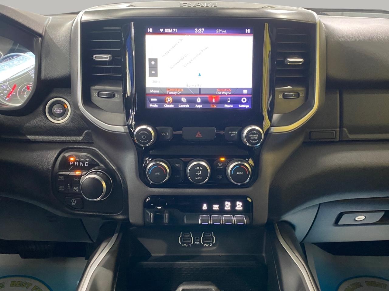 RAM 1500 Big Horn Crew Cab SWB 4WD 2020