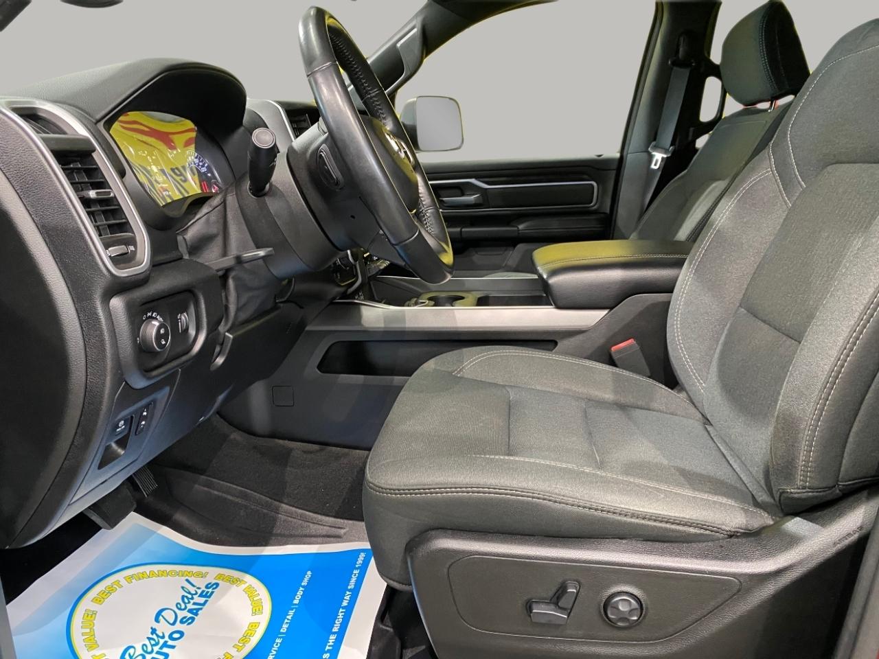 RAM 1500 Big Horn Crew Cab SWB 4WD 2020