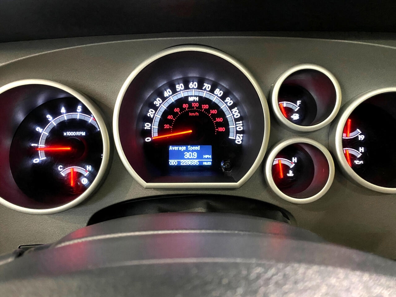 2012 Toyota Tundra Limited CrewMax photo 12