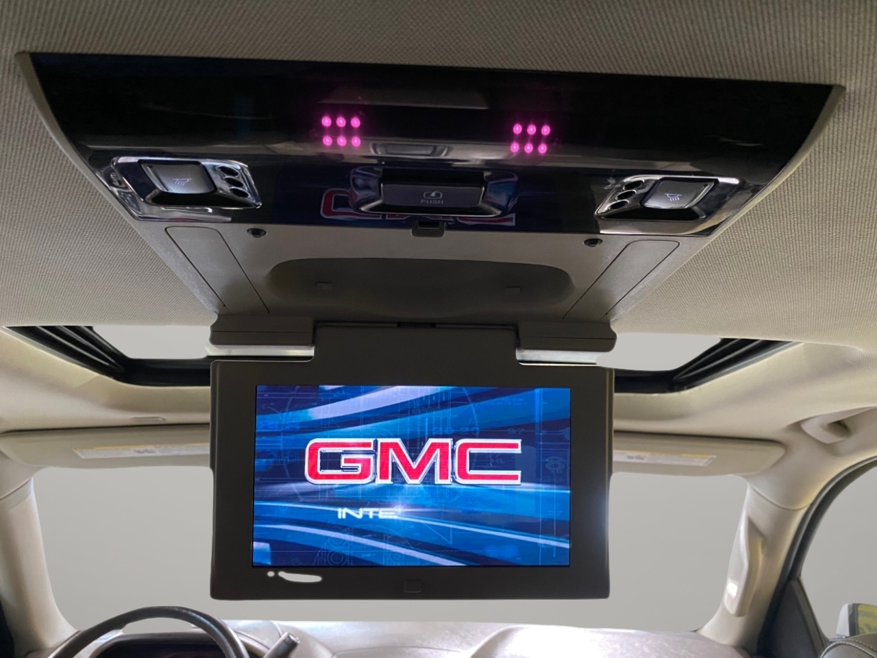 2018 Gmc Yukon XL SLT photo 17