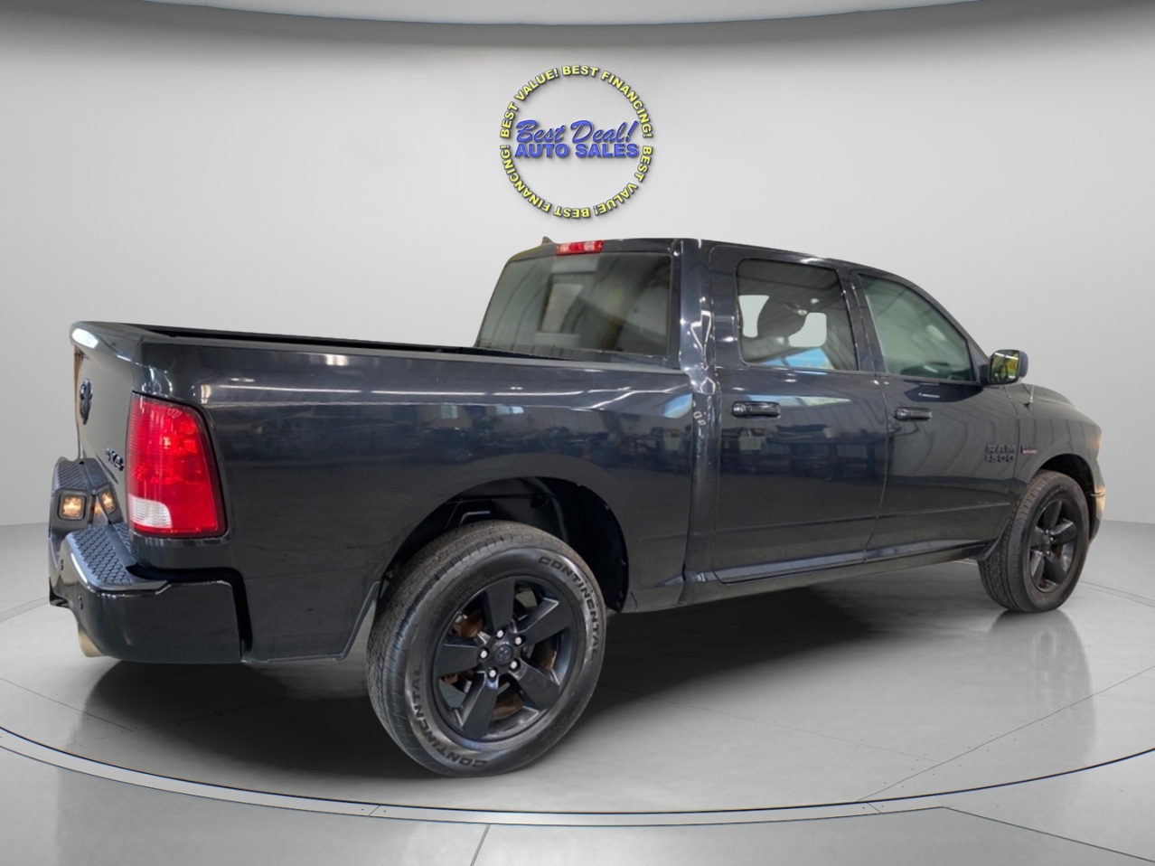 RAM 1500 SLT Crew Cab SWB 4WD 2018