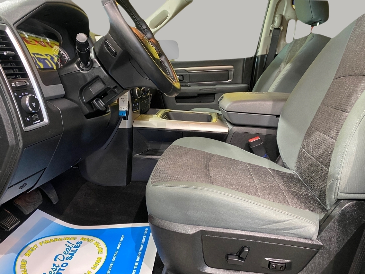 RAM 1500 SLT Crew Cab SWB 4WD 2018