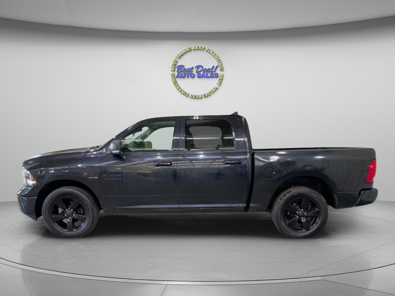 RAM 1500 SLT Crew Cab SWB 4WD 2018