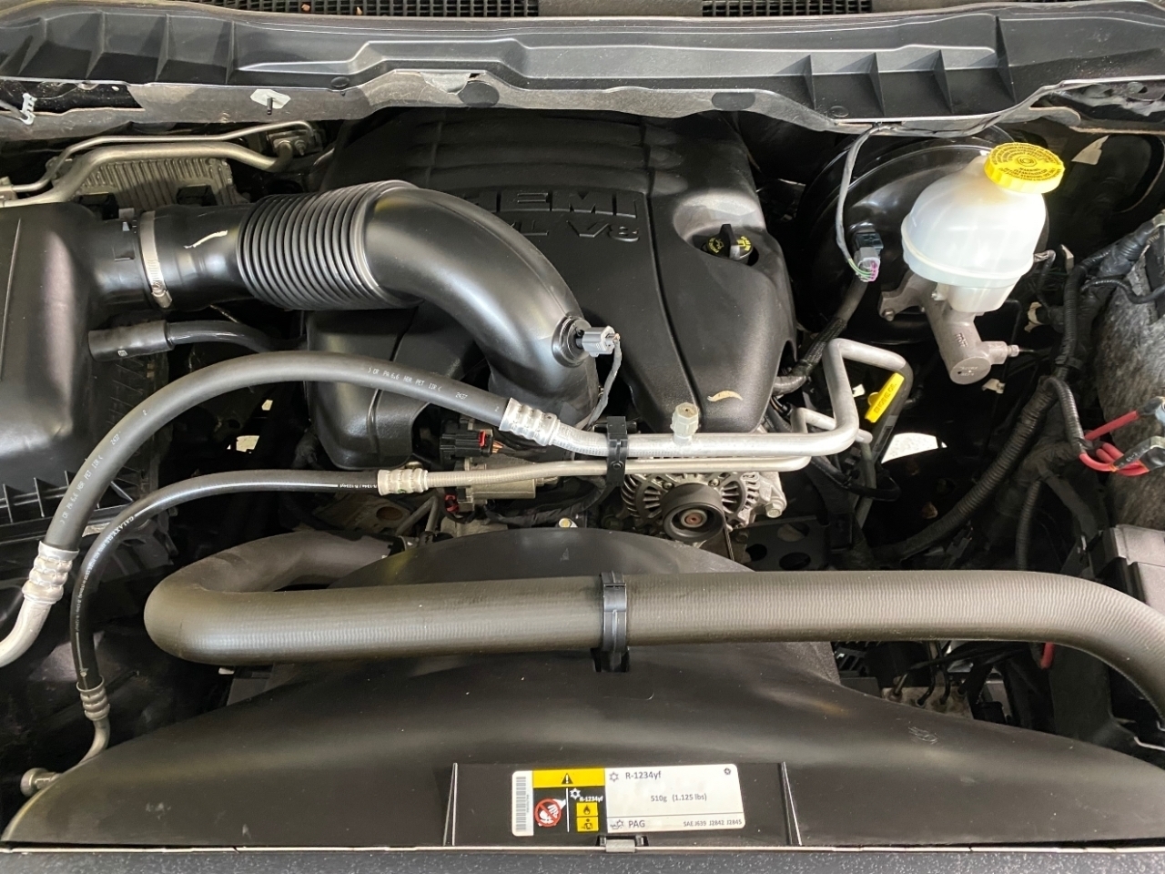 RAM 1500 SLT Crew Cab SWB 4WD 2018