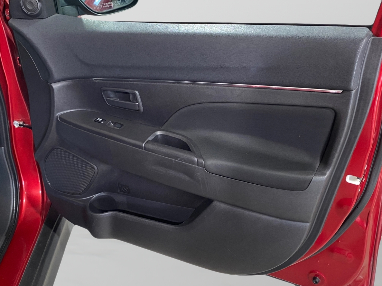 2015 Mitsubishi Outlander Sport ES photo 21