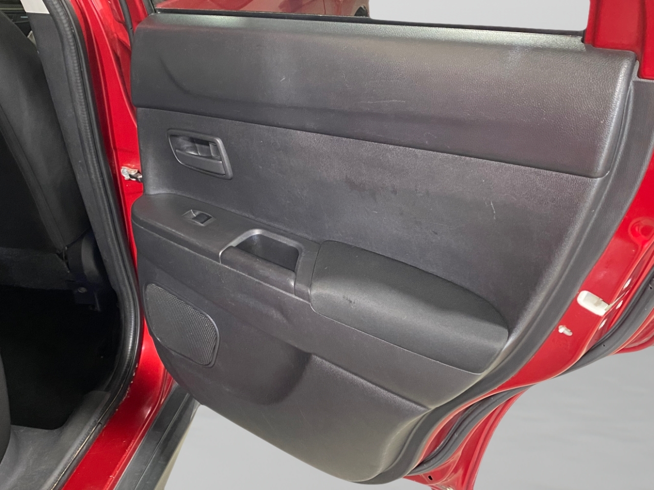 2015 Mitsubishi Outlander Sport ES photo 24