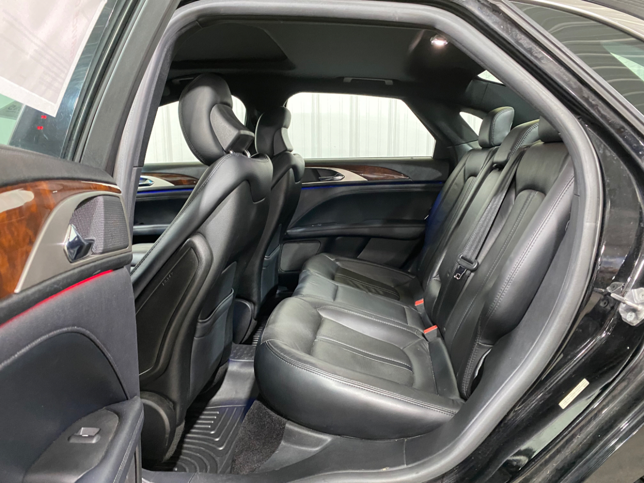2017 Lincoln MKZ Reserve photo 4