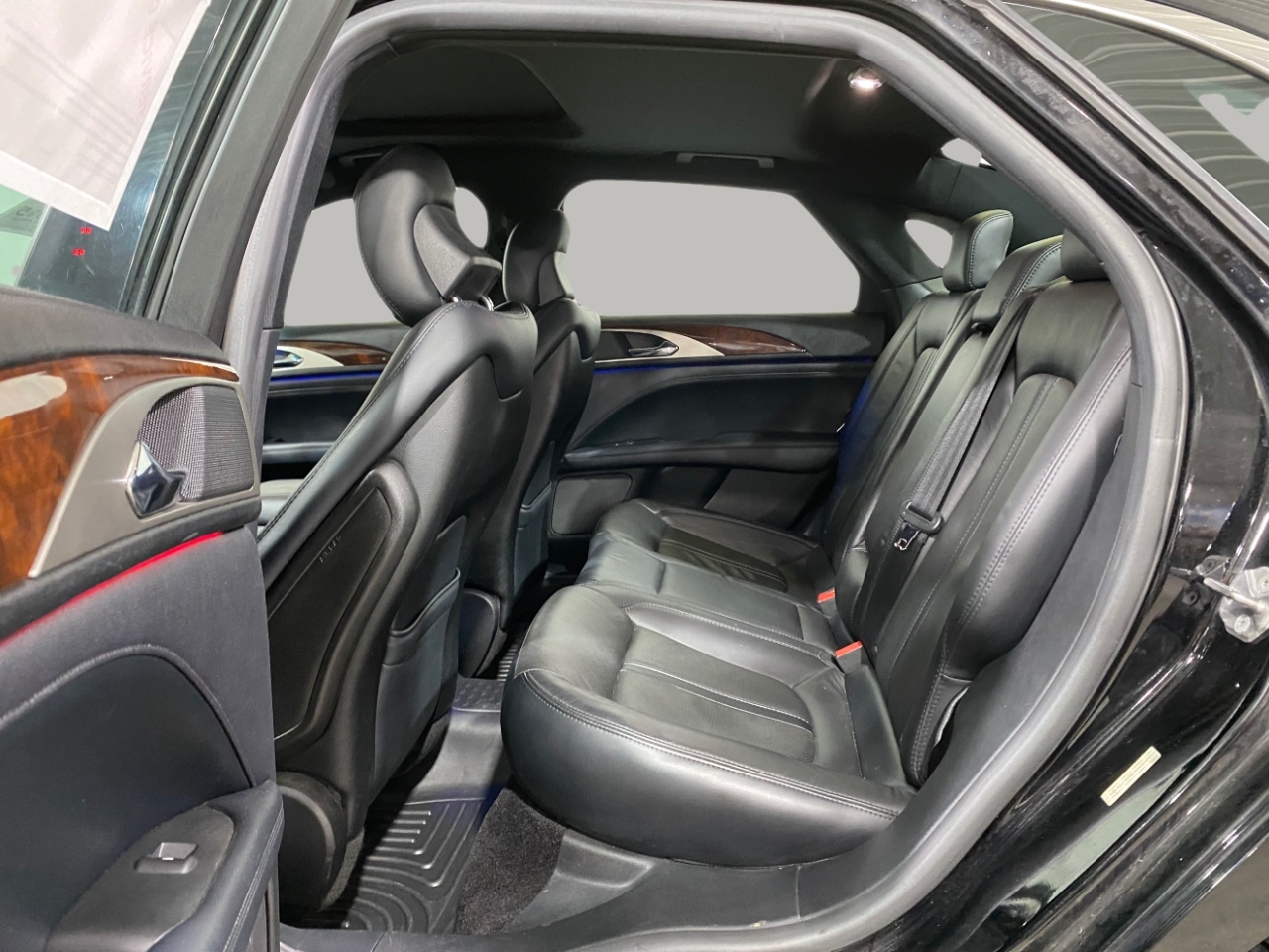 2017 Lincoln MKZ Reserve photo 9