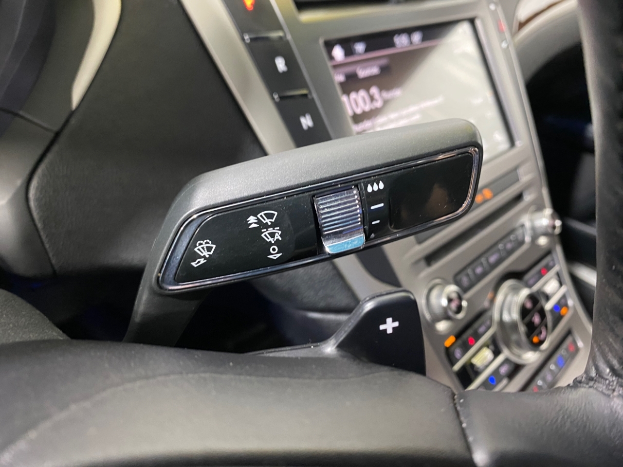 2017 Lincoln MKZ Reserve photo 17