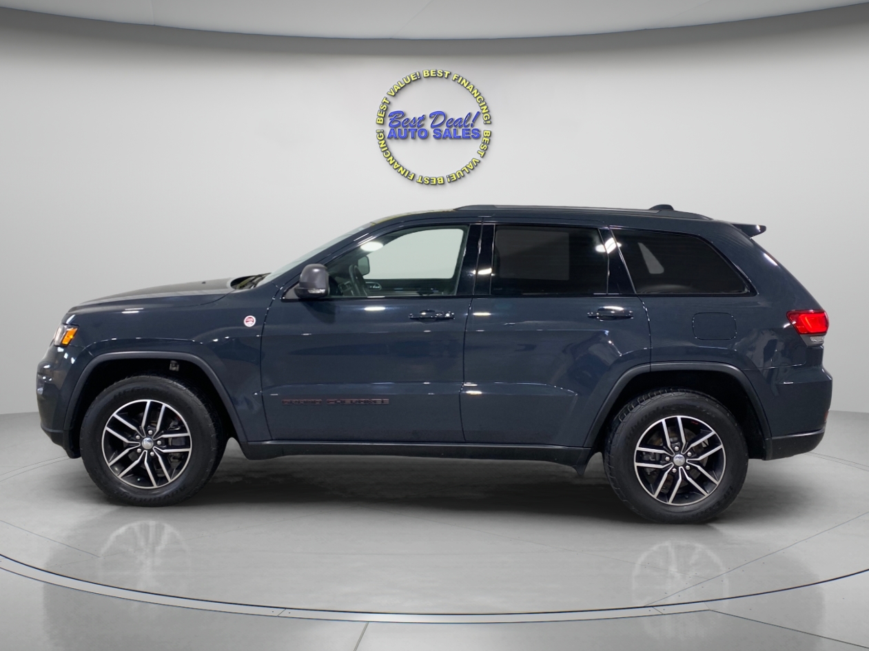 2017 Jeep Grand Cherokee Trailhawk photo 2