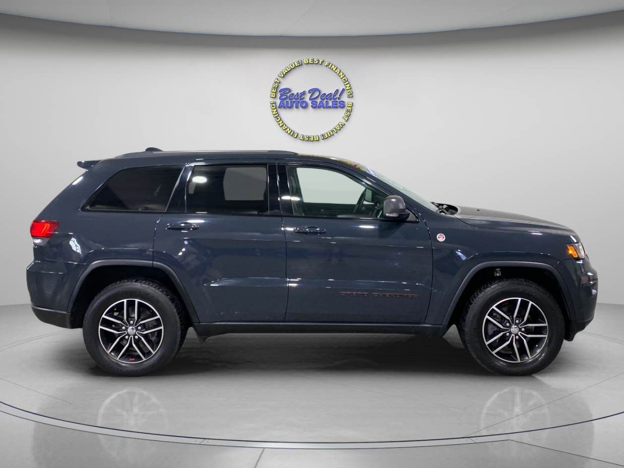 2017 Jeep Grand Cherokee Trailhawk photo 28