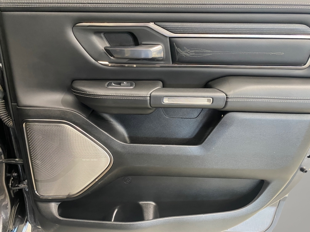 RAM 1500 Limited Crew Cab SWB 4WD 2019