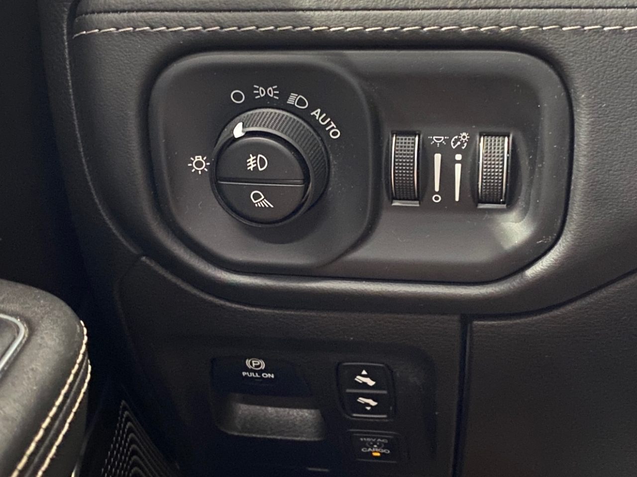 RAM 1500 Limited Crew Cab SWB 4WD 2019