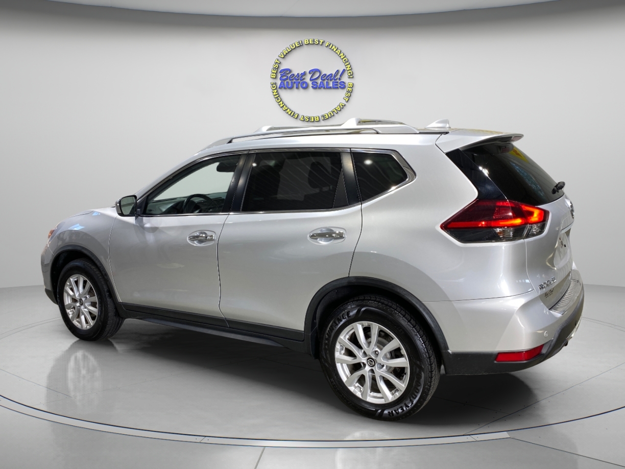 2019 Nissan Rogue SV AWD photo 3