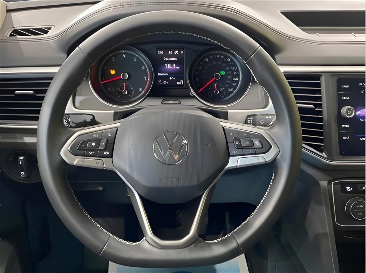 Volkswagen Atlas SE w/Technology 4MOTION 2021