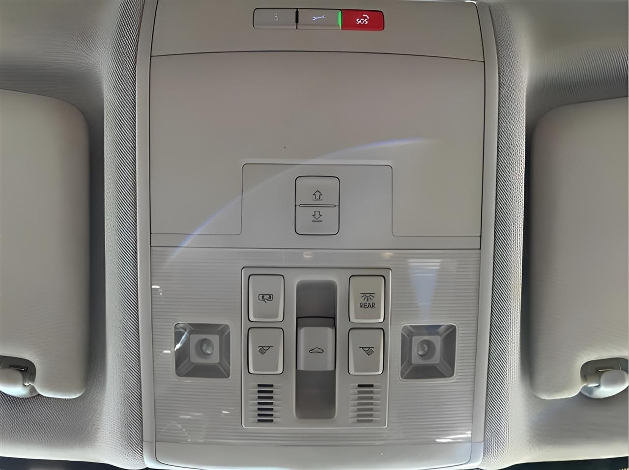 Volkswagen Atlas SE w/Technology 4MOTION 2021