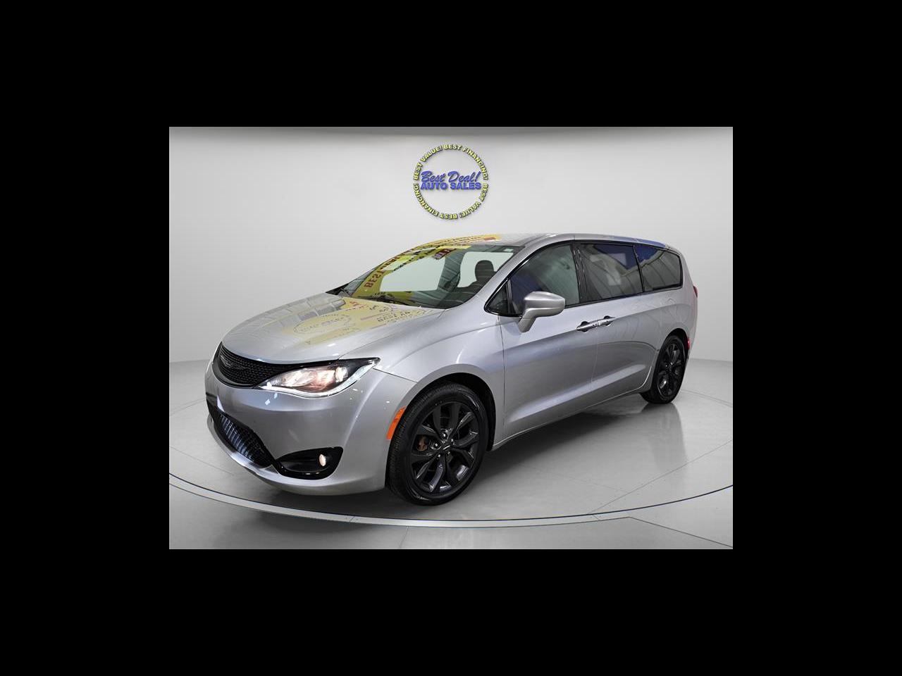 2020 Chrysler Pacifica Touring