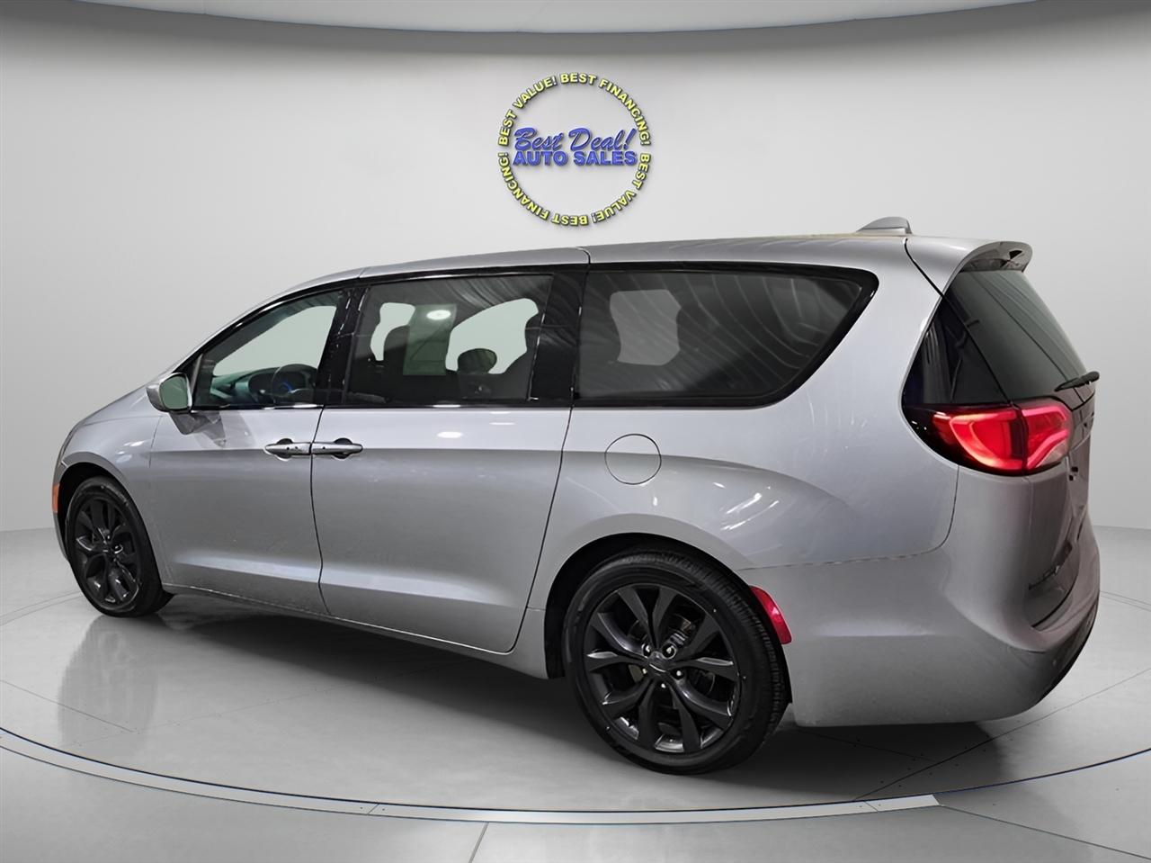 Chrysler Pacifica  2020