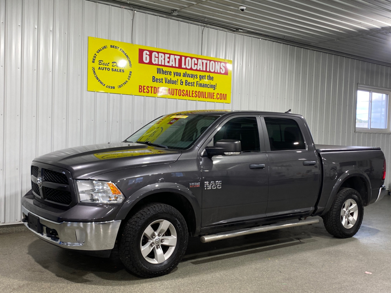 RAM 1500 SLT Crew Cab SWB 4WD 2015 RAM 1500 SLT Crew Cab SWB 4WD 2015