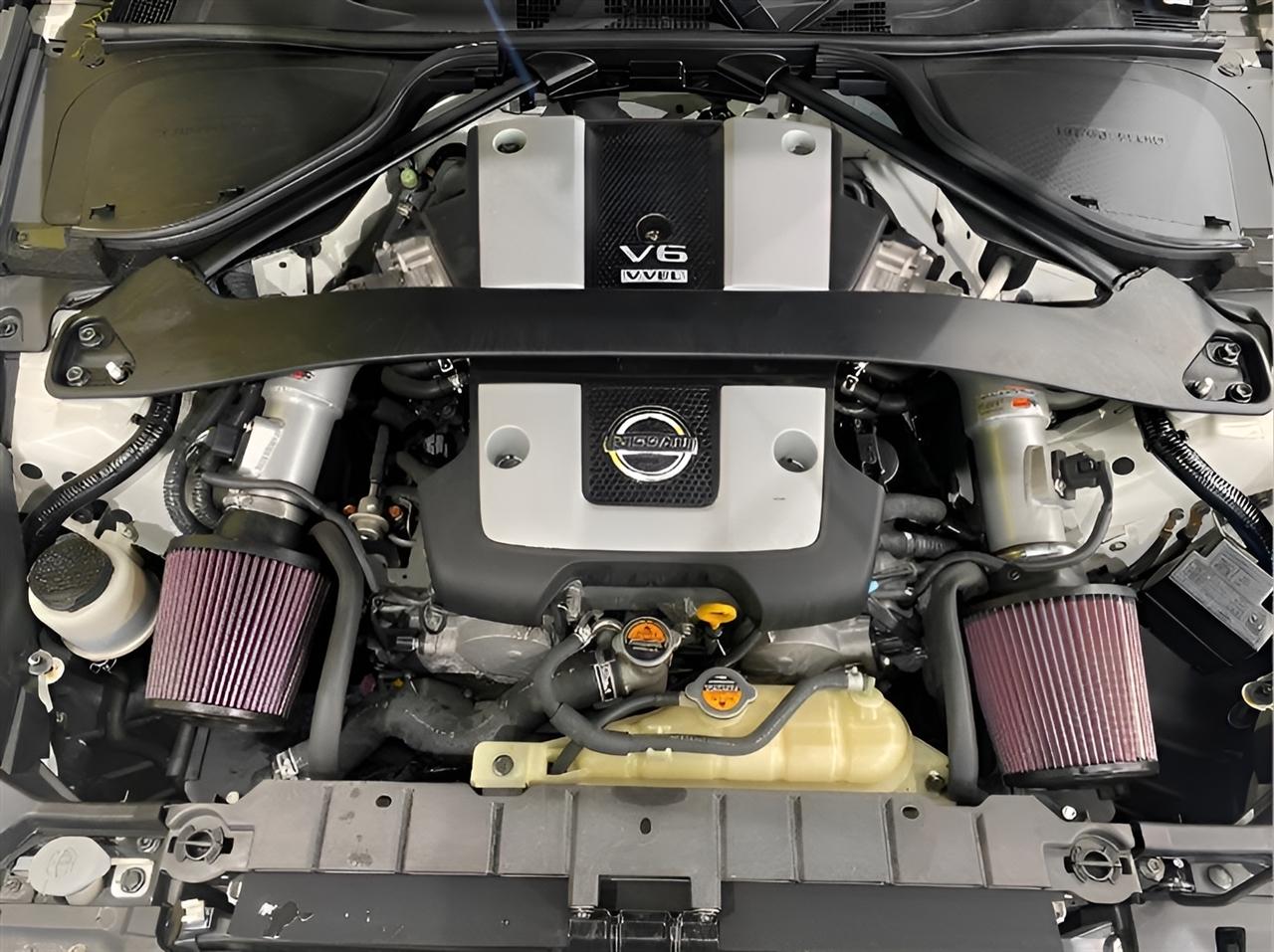 Nissan Z 370Z Coupe Touring 6MT 2017