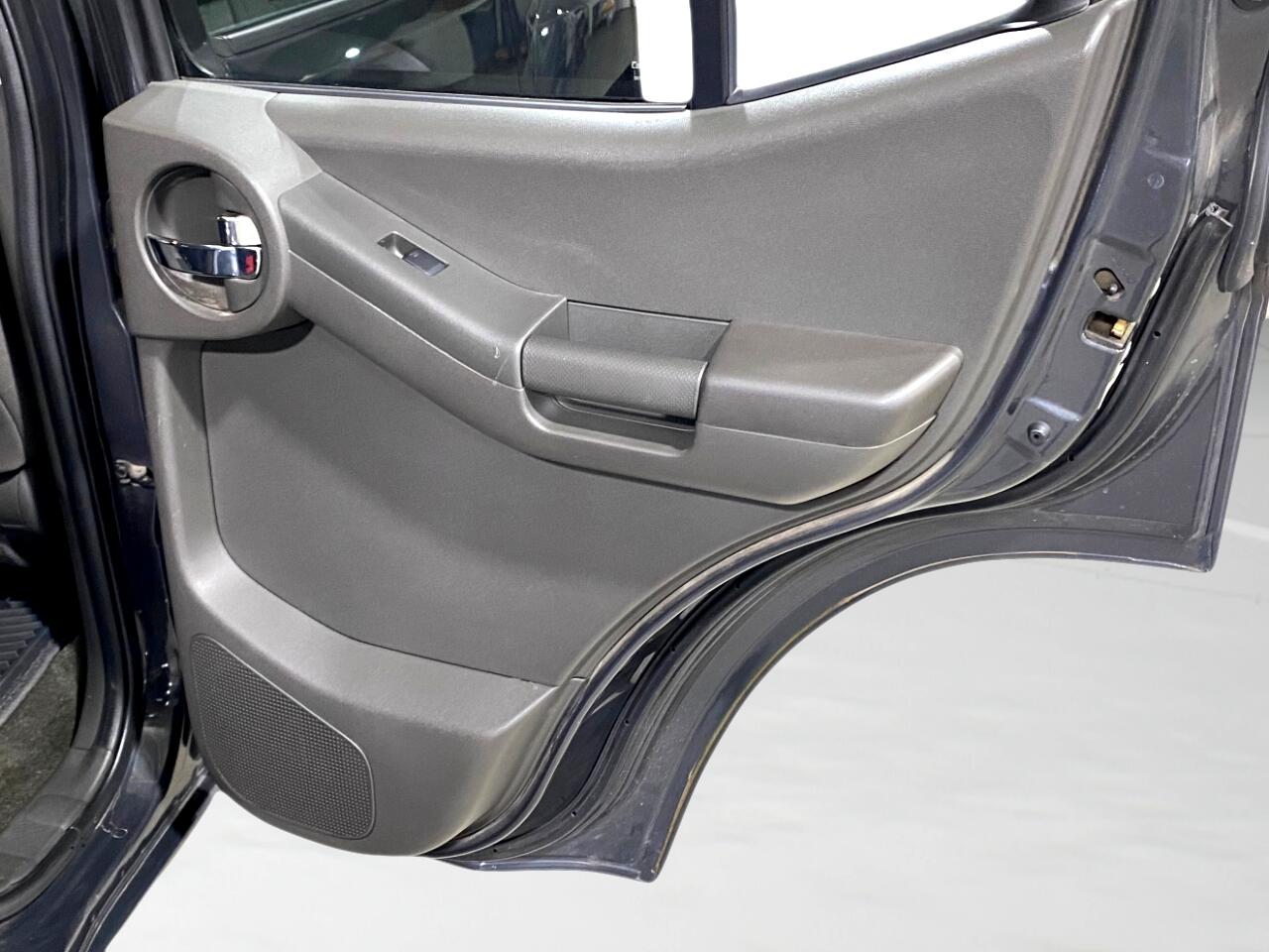 Nissan Xterra 4WD 4dr Auto X 2015