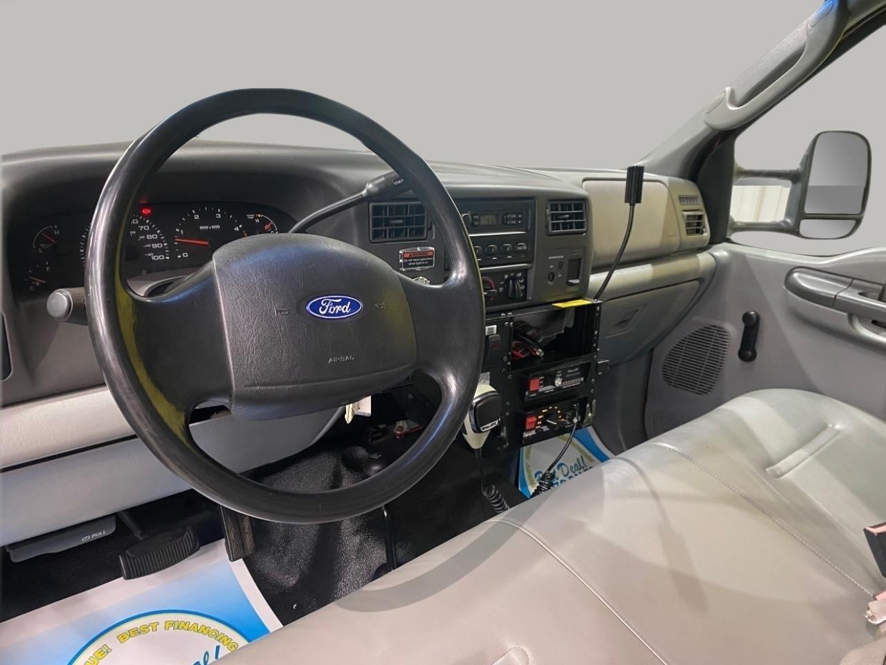 Ford F-450 SD Regular Cab 4WD DRW 2003