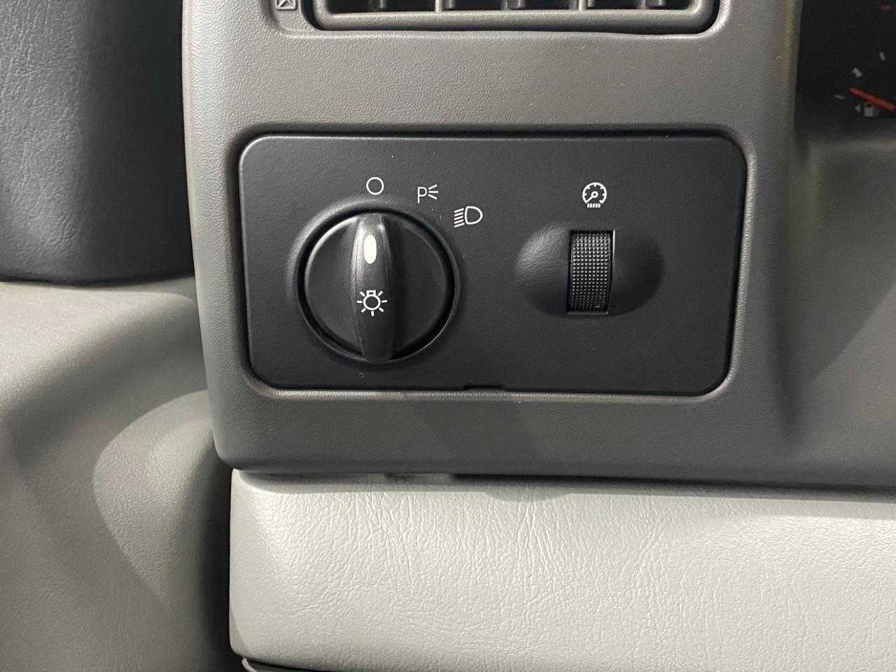 Ford F-450 SD Regular Cab 4WD DRW 2003