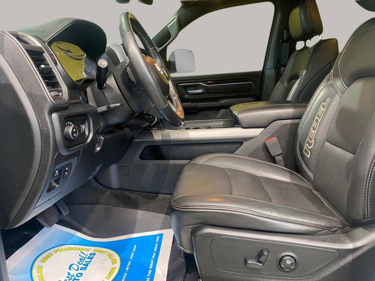 RAM 1500 Rebel Crew Cab SB 4WD 2020