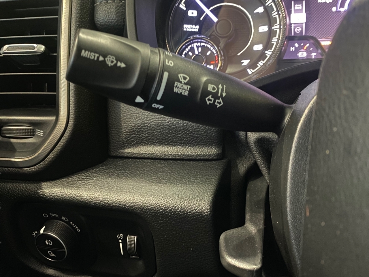 RAM 1500 Rebel Crew Cab SB 4WD 2020