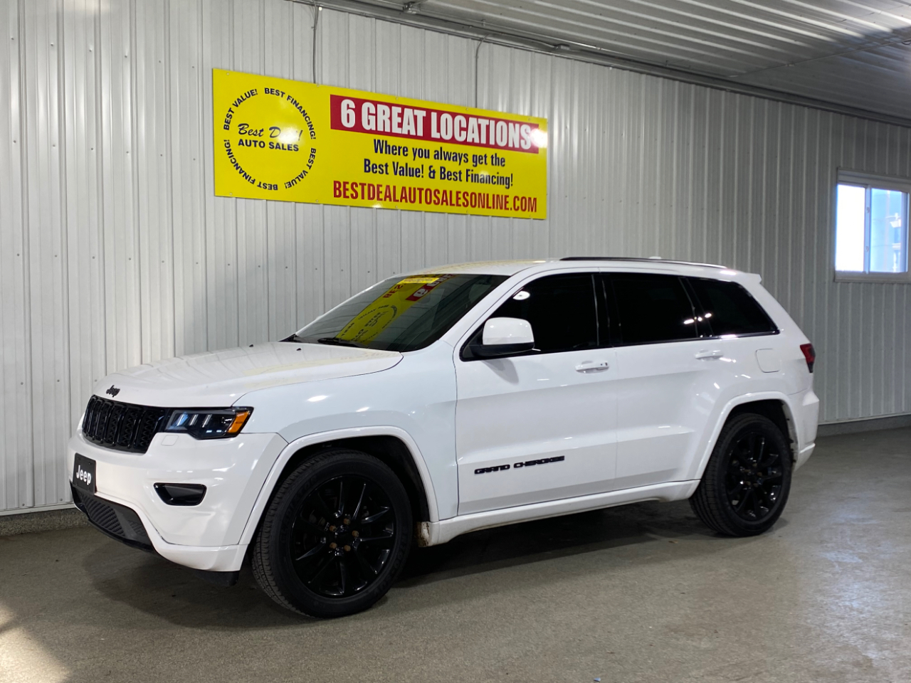 2017 Jeep Grand Cherokee Laredo 4WD