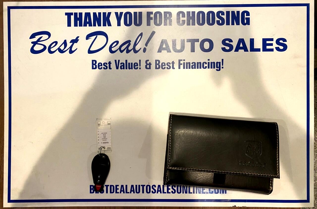 RAM 1500 4WD Crew Cab 140.5" Express 2016