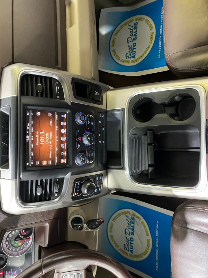 RAM 1500 Big Horn Crew Cab 4WD 2017