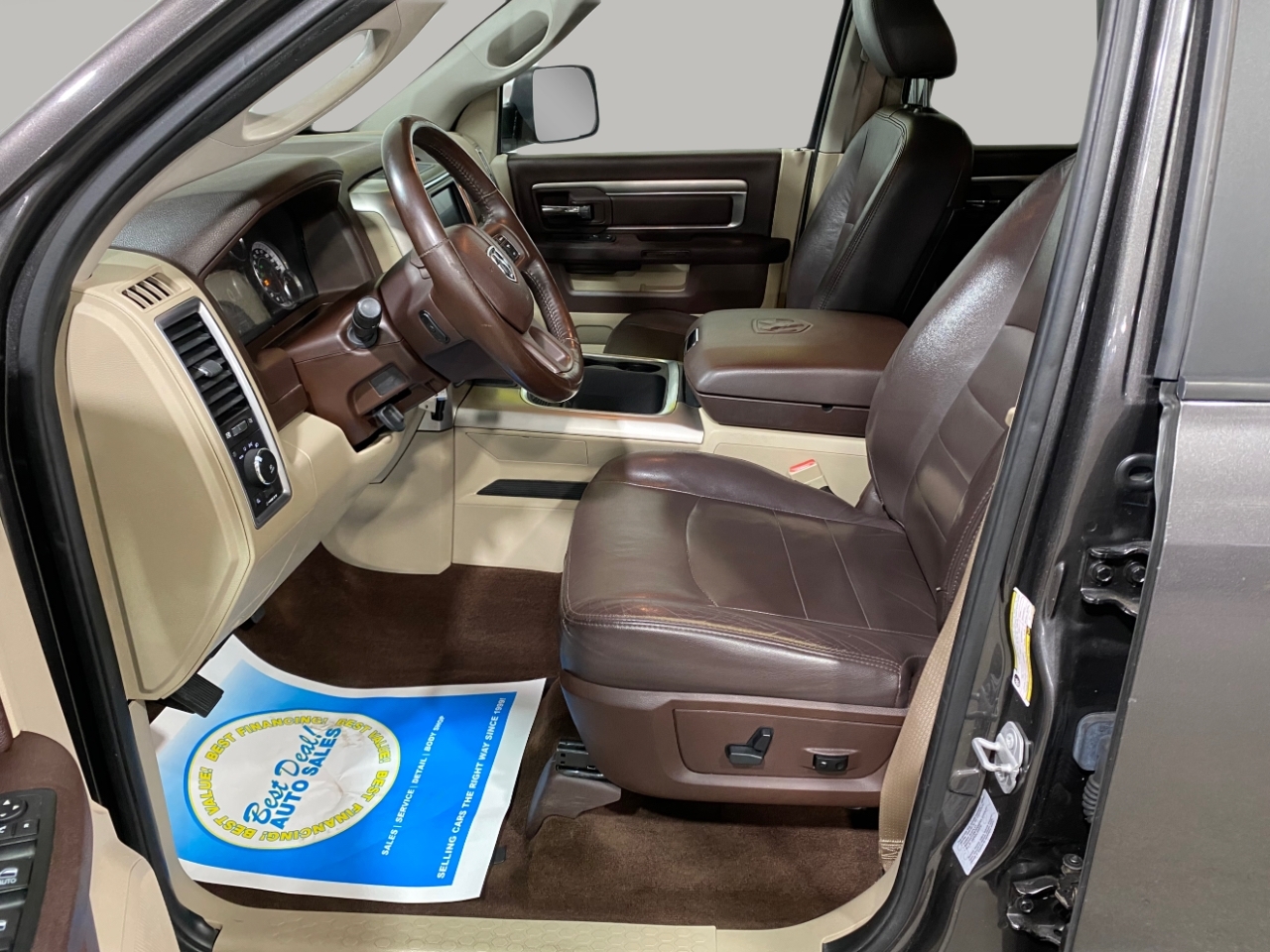 RAM 1500 Big Horn Crew Cab 4WD 2017