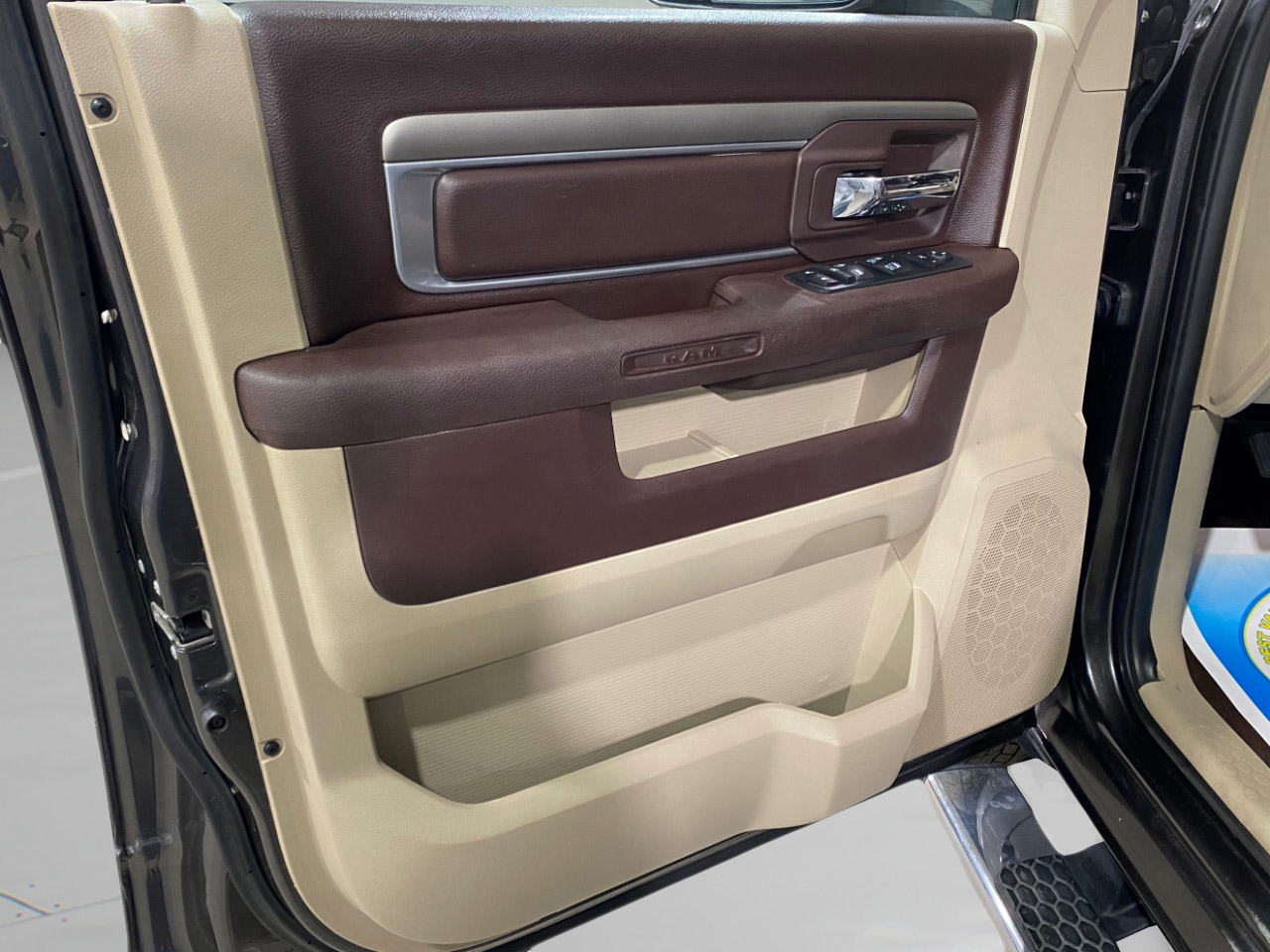 RAM 1500 Big Horn Crew Cab 4WD 2017