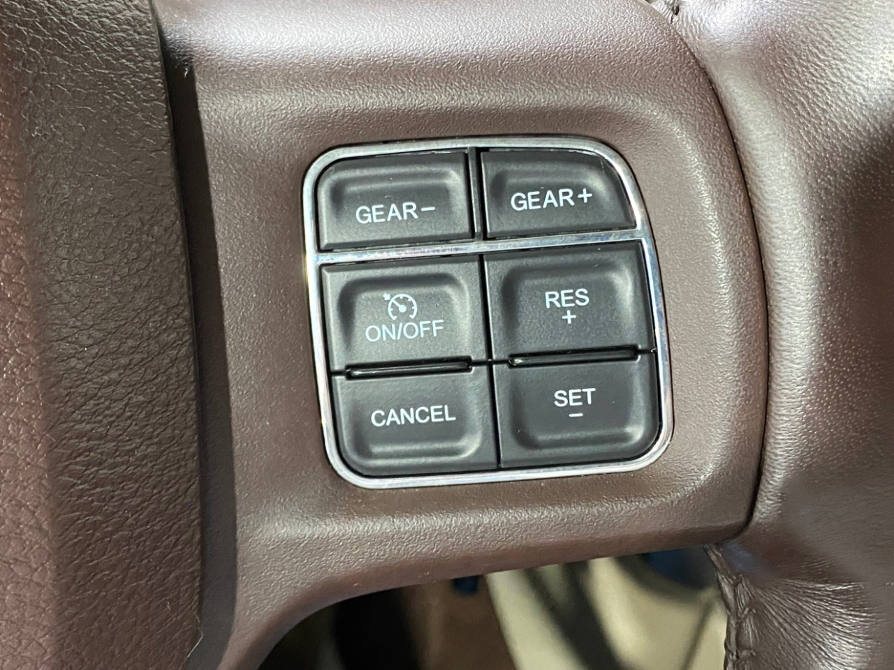 RAM 1500 Big Horn Crew Cab 4WD 2017