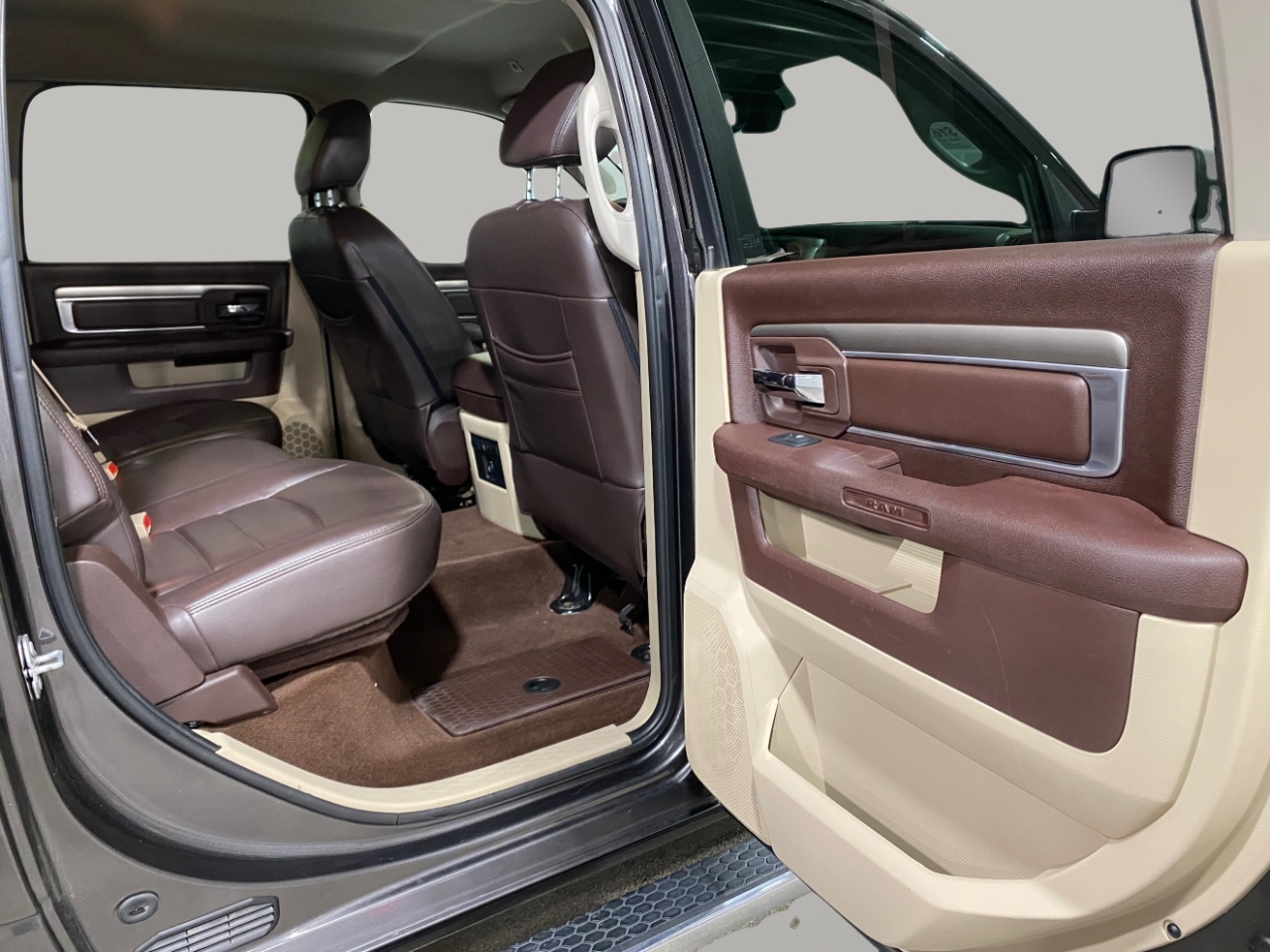 RAM 1500 Big Horn Crew Cab 4WD 2017